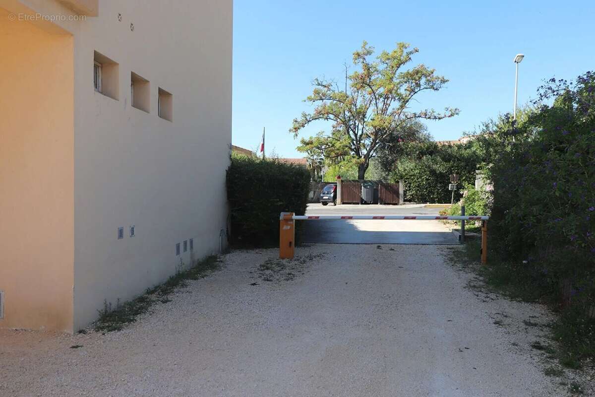 Appartement à SAINT-CYR-SUR-MER