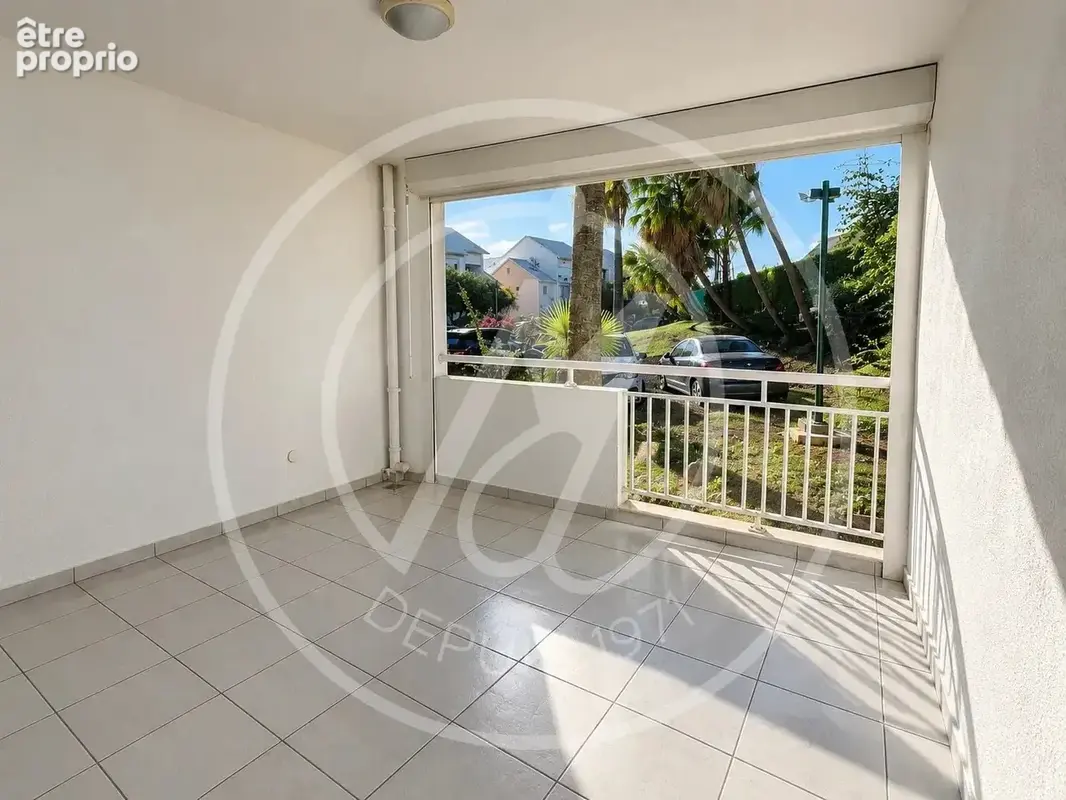 A VENDRE 209 677 € Appartement * 3 pièces * 71 m² * 97122 BAIE MAHAULT * - photo 2