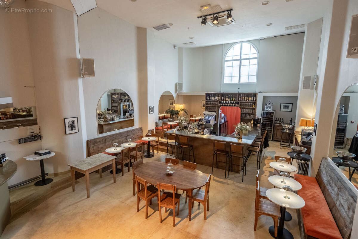 Commerce à SAINT-REMY-DE-PROVENCE