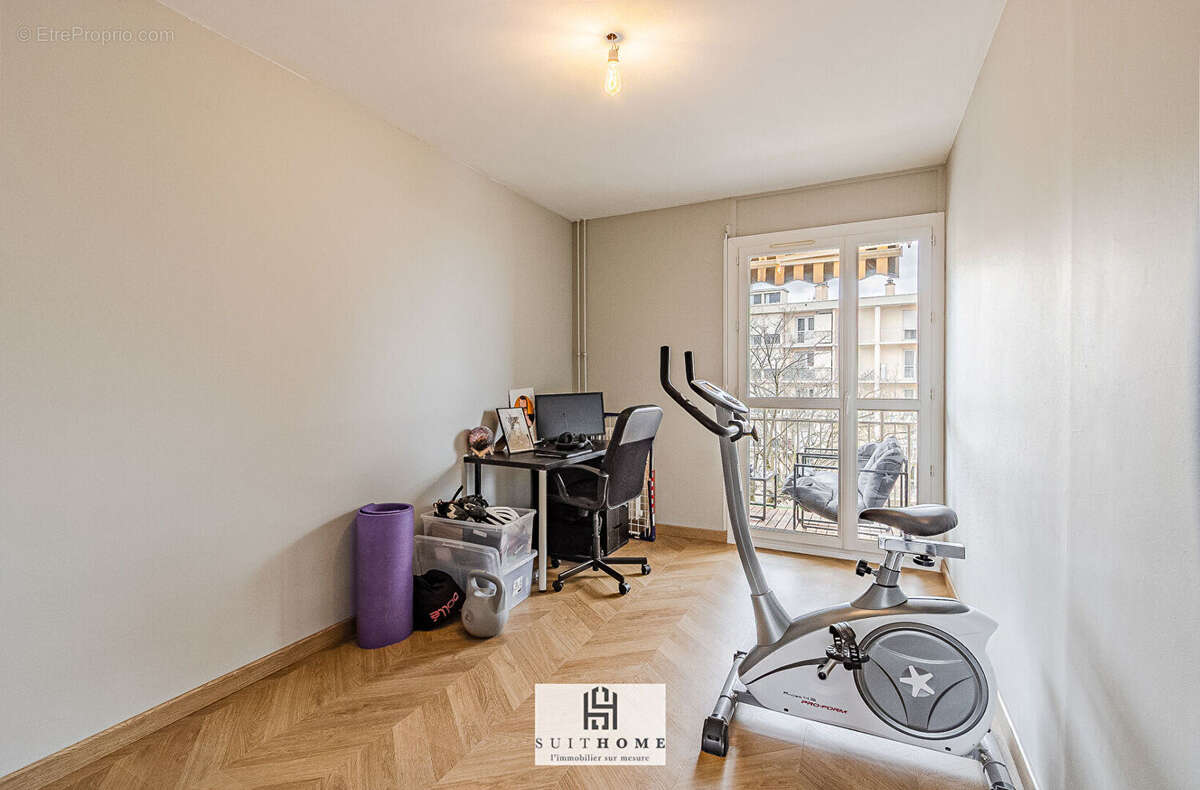 Appartement T3 de 62m² , secteur prisé Sainte Foy Les Lyon - photo 6