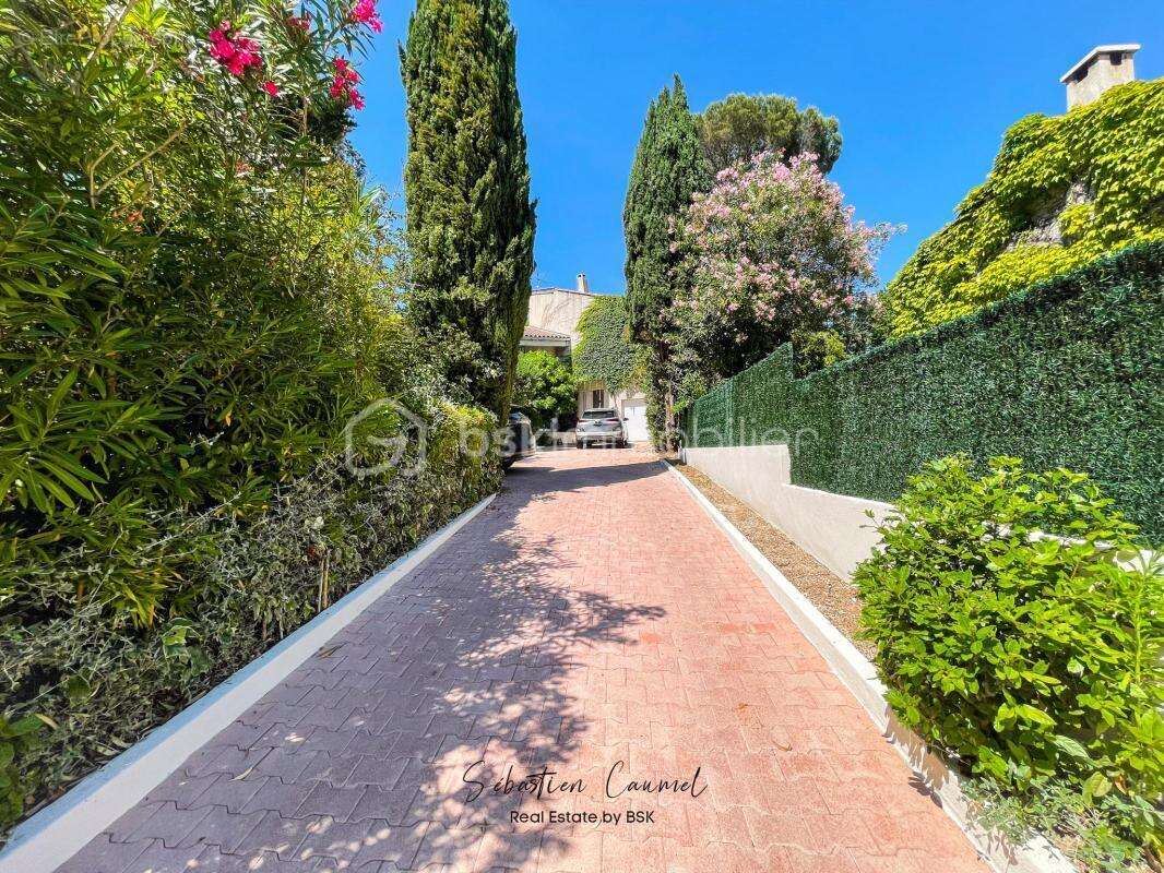 Villa d'architecte · DPE B · Piscine · Terrain 1 607 m² · Saint-Jean-de-Védas (34430) · Montpellier Ouest - photo 6