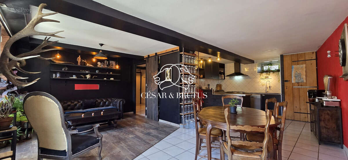 Appartement à LAUSSONNE