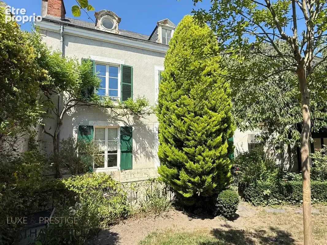 ORLEANS centre THEATRE, maison bourgeoise a vendre, avec jardin et ascenseur, rare - photo 24