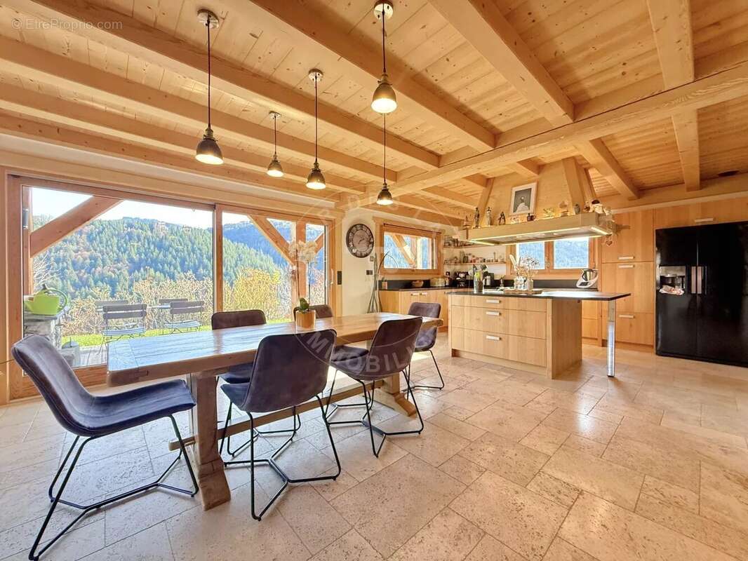 Maison à SAINT-NICOLAS-LA-CHAPELLE