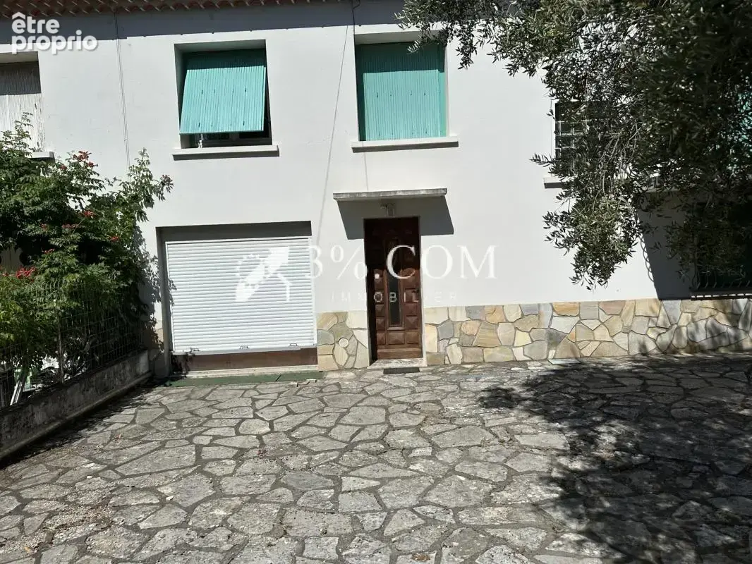 Maison de ville sur deux niveaux avec 2 garages - photo 3