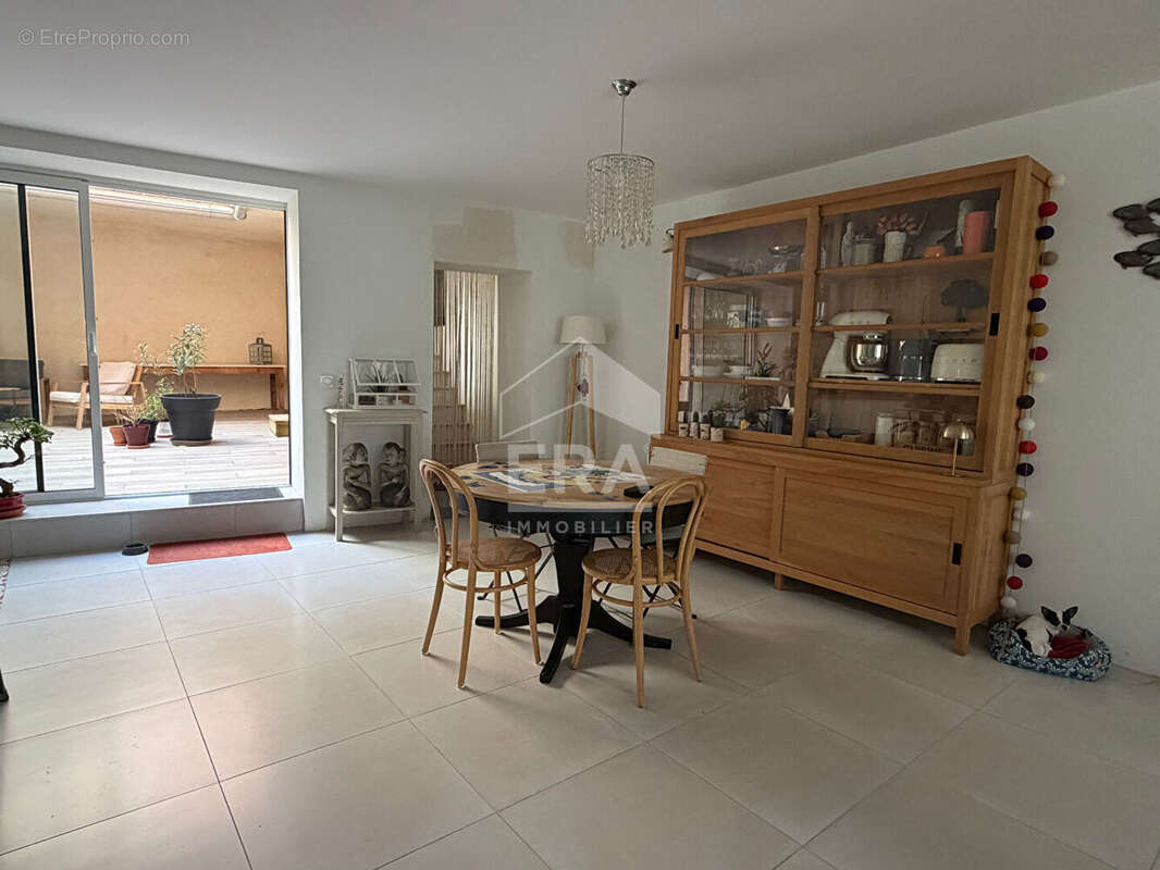 Maison à AZILLE