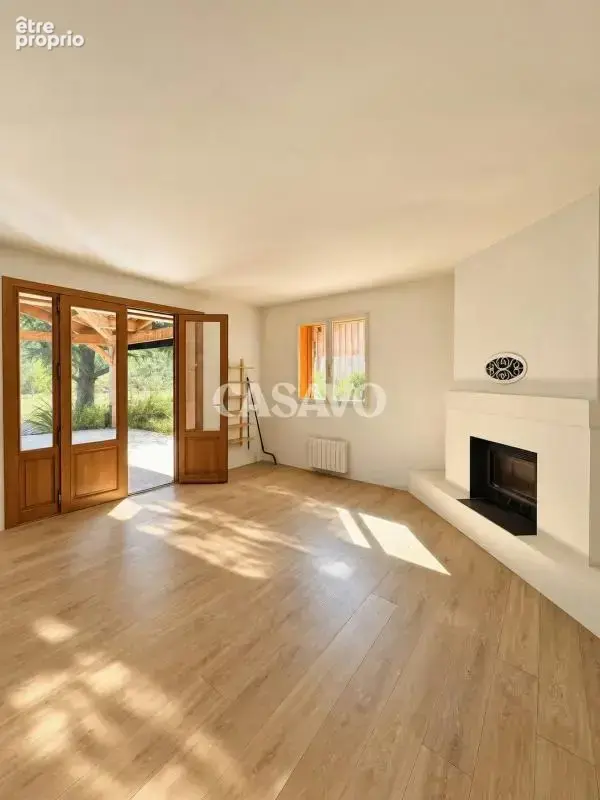 Vente Maison 5 pièces de 73m² - 13980 Alleins - photo 4