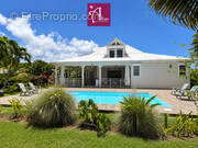 Maison à BAIE-MAHAULT