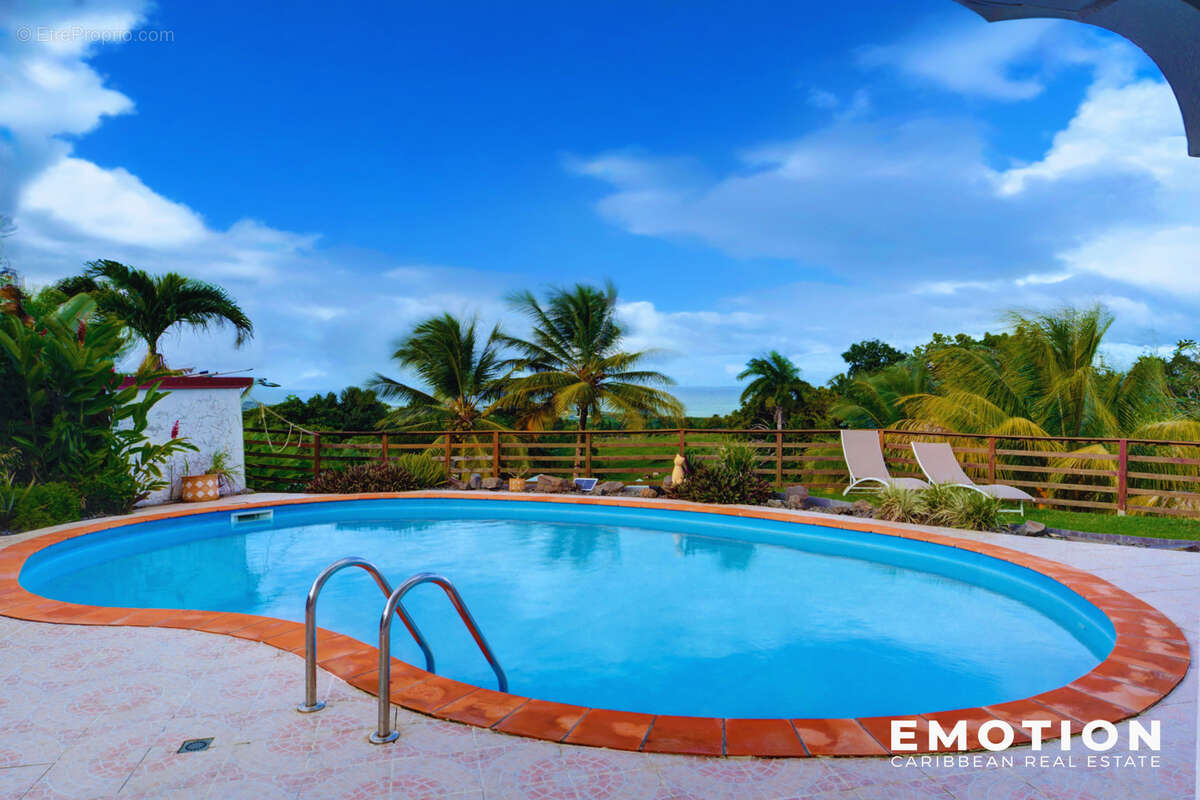 Maison à SAINTE-ROSE