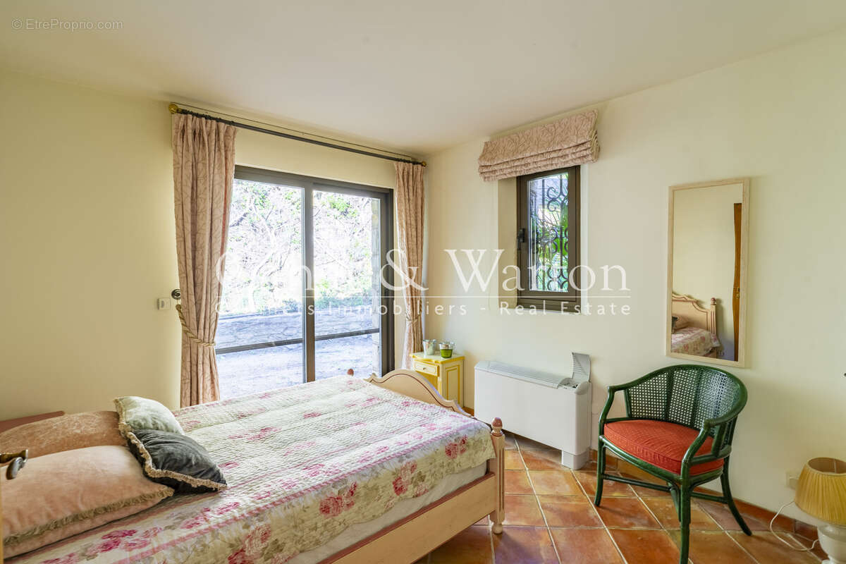 Villa provençale d'exception avec vue mer a 180o cavalaire - photo 12