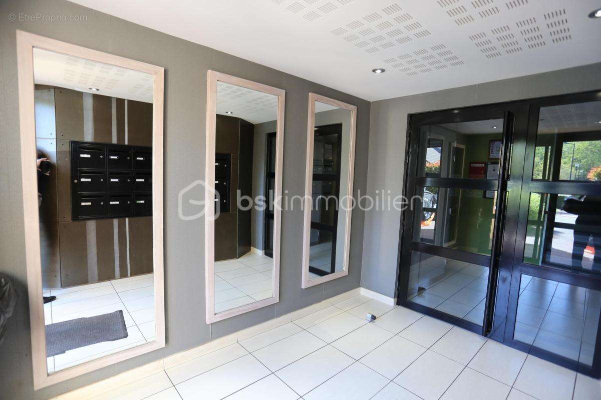Appartement à SALLAUMINES