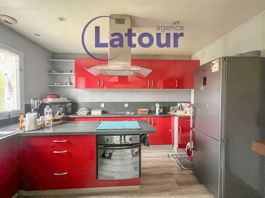 Maison à LA CHAPELLE-FORAINVILLIERS