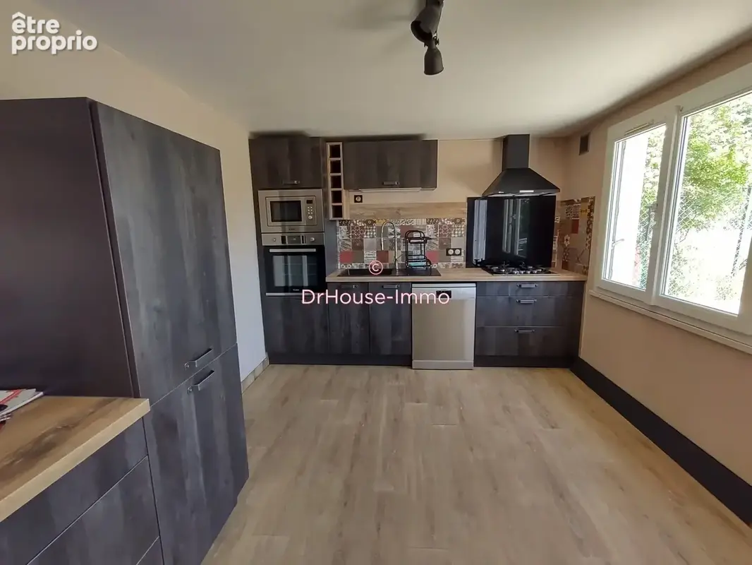 Maison 5 pièces 123 m² à vendre à Deols (36130) - photo 2