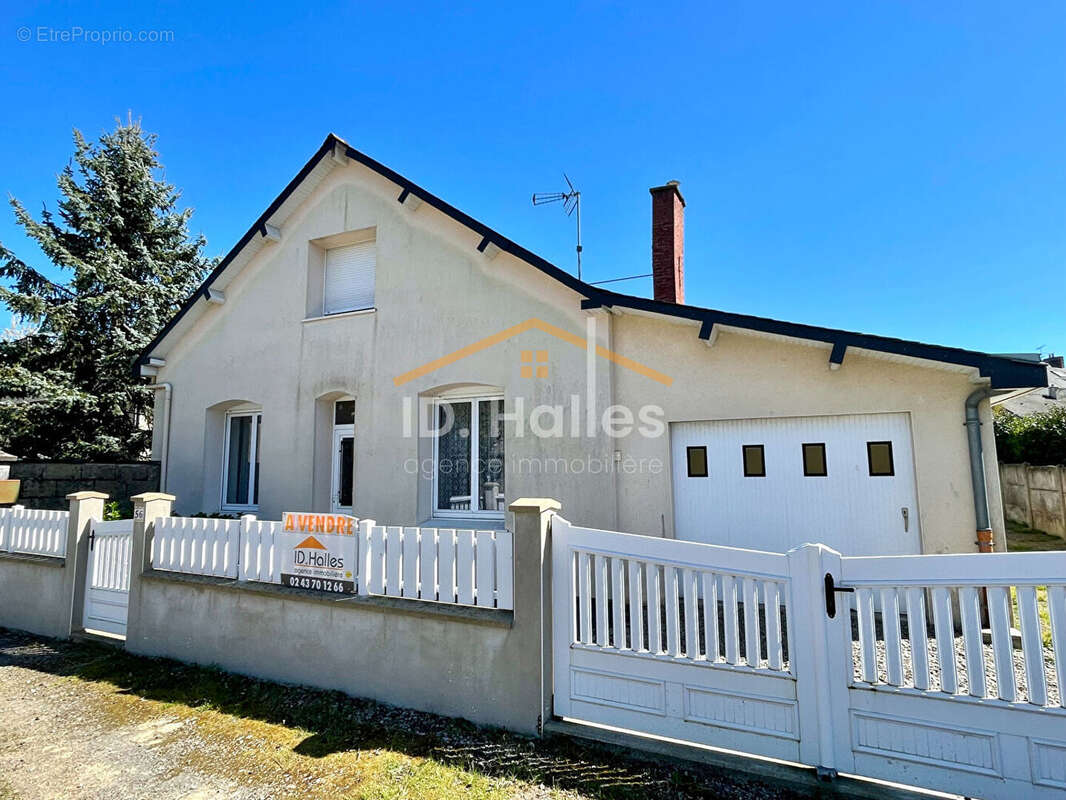 Maison à RENAZE