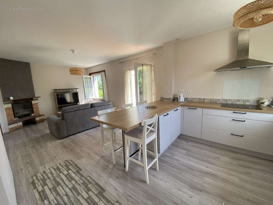 Ensemble immobilier de deux appartements - photo 4