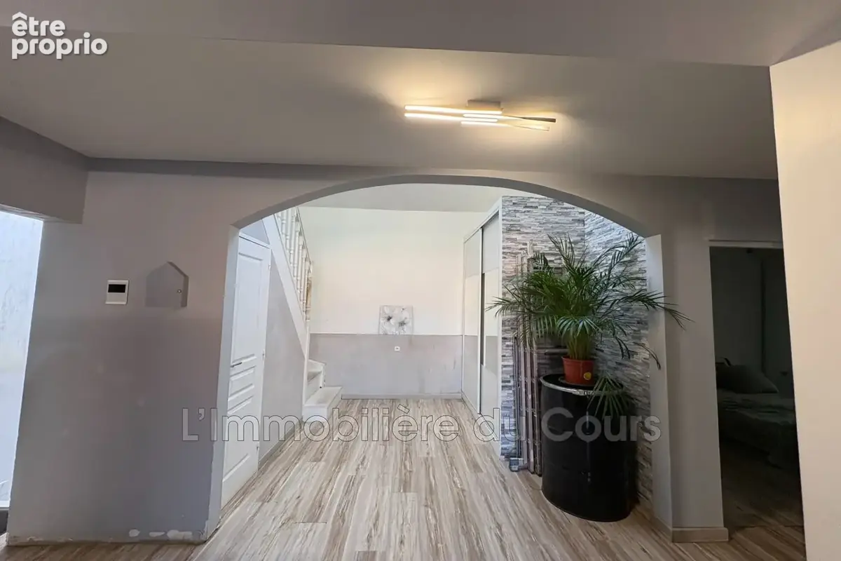 Maison 5 pièces 197 m² à vendre à Port-De-Bouc (13110) - photo 4