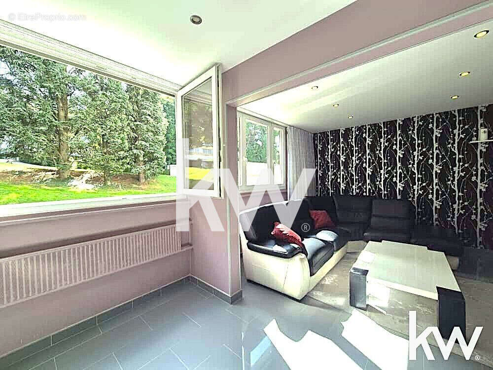 Appartement 89 m² à Saint-Etienne  - photo 2