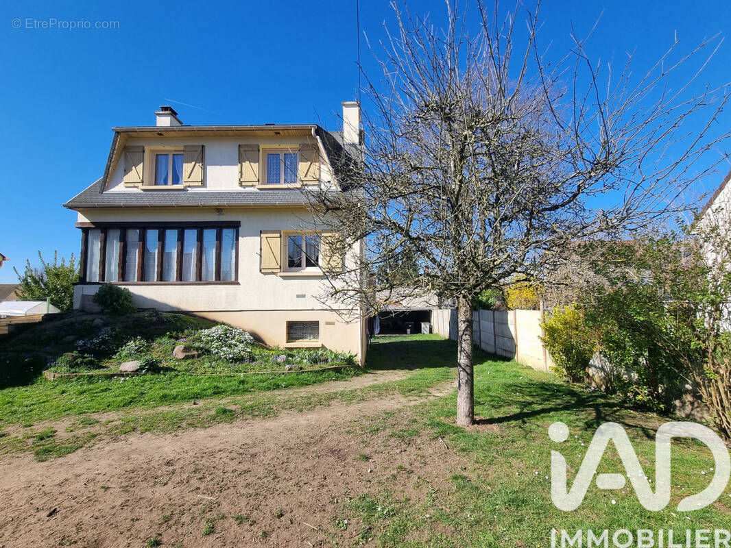 Photo 1 - Maison à YERRES