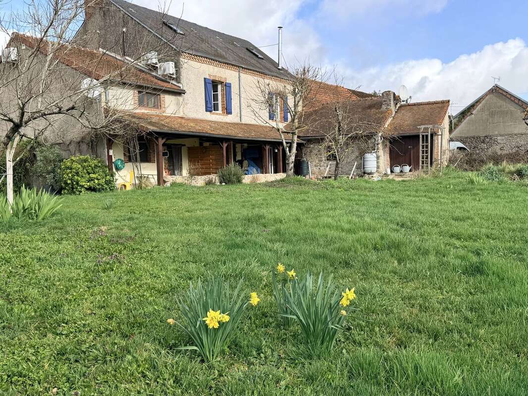 Maison à SAINT-LEGER-MAGNAZEIX