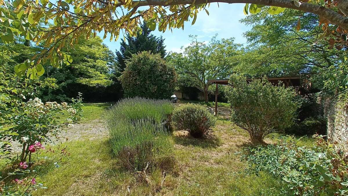 Belle maison en pierre avec piscine villiers - photo 17