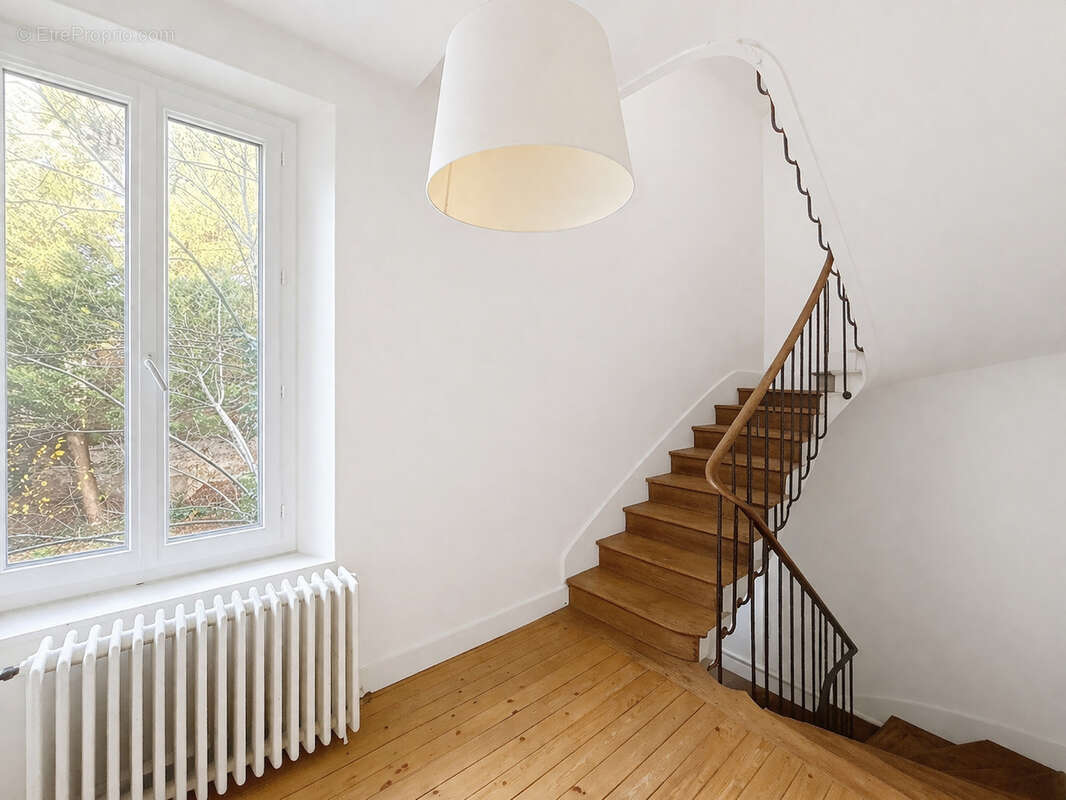 Maison à FONTAINEBLEAU