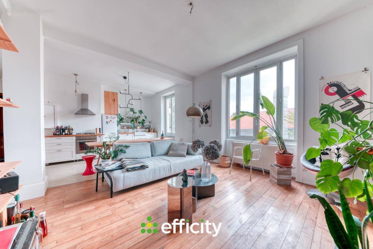 Appartement à LYON-5E