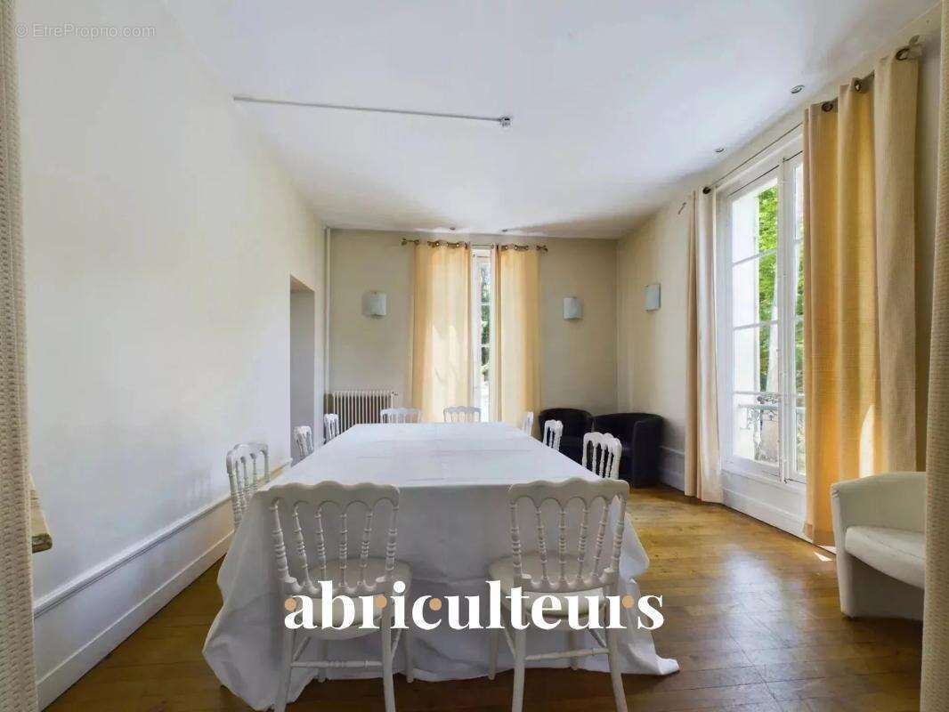 Maison à MORIGNY-CHAMPIGNY