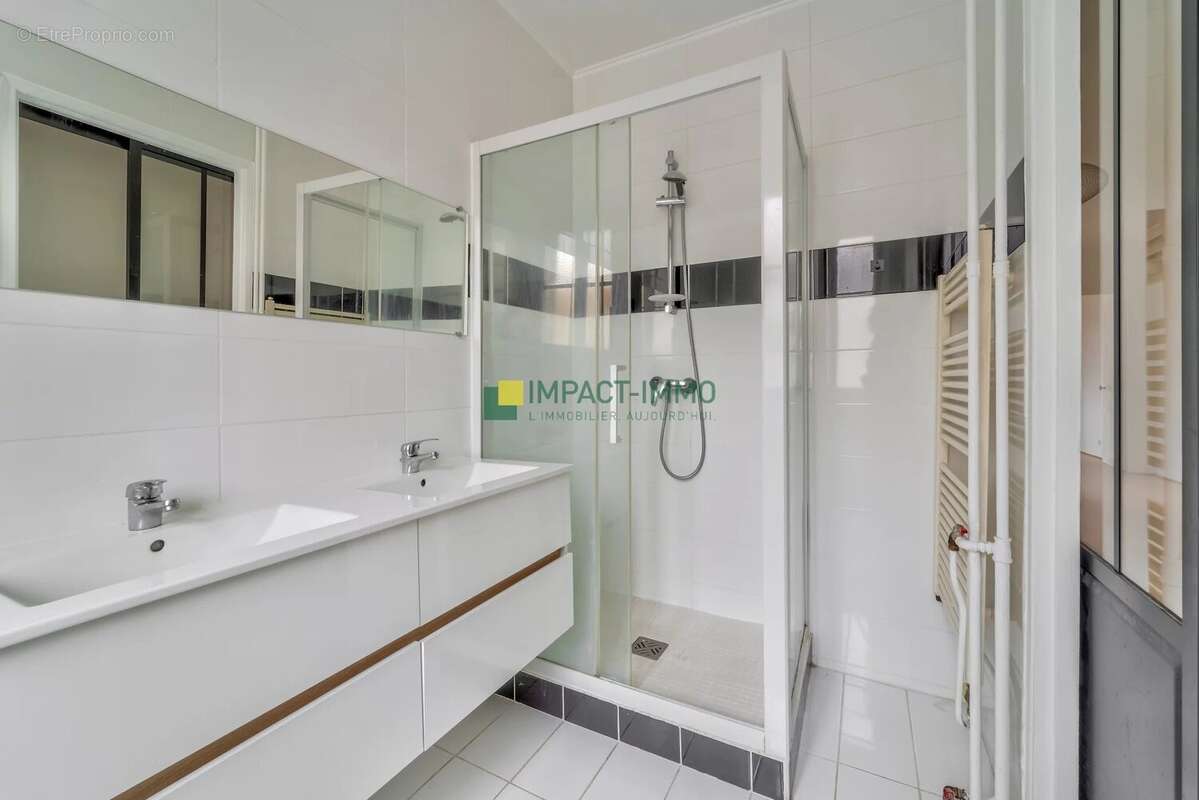 Appartement à COLOMBES