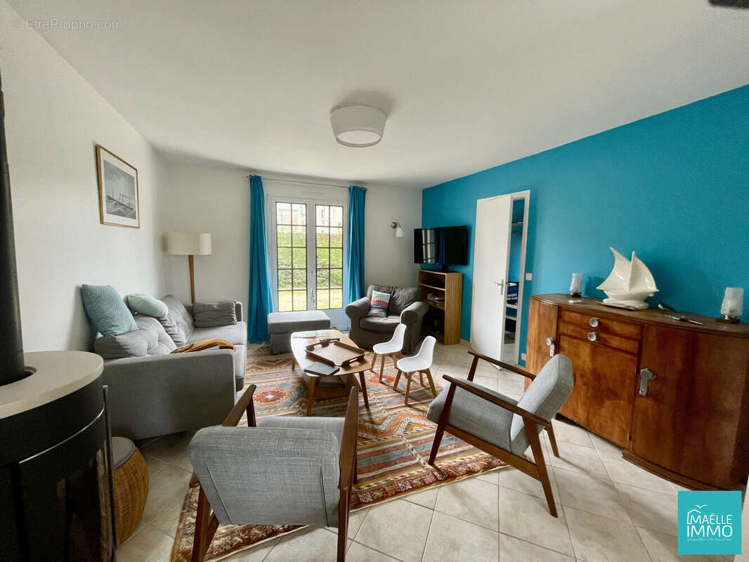 Maison à SAINT-JACUT-DE-LA-MER