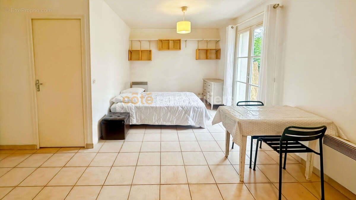 Appartement à BRIE-COMTE-ROBERT