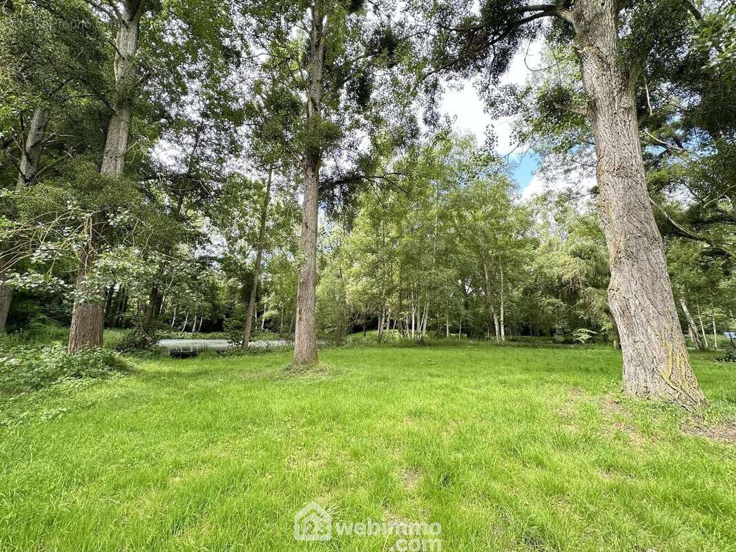 D'une surface de 1hectare 860 m²