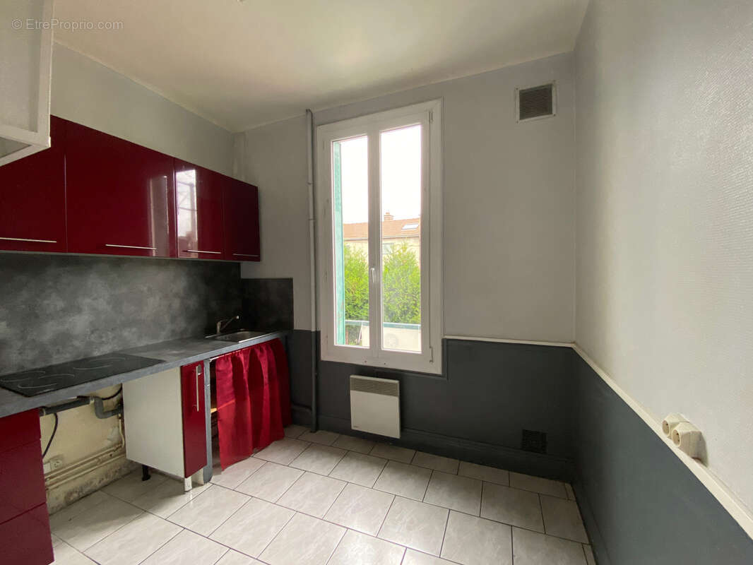 Appartement à SAINTE-SAVINE