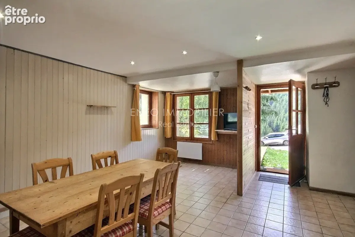 Appartement 2 pièces 42 m² à vendre à Peisey-Nancroix (73210) - photo 2