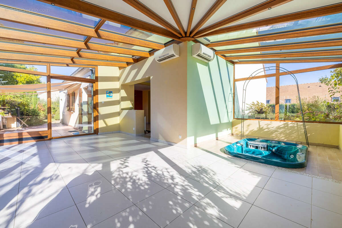 34e6dba0-7802-4f9f-a5d0-9fde5e5d57b0 - Maison à RAMBOUILLET