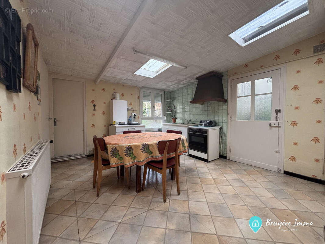 Maison 98 m² à Hirson  - photo 2