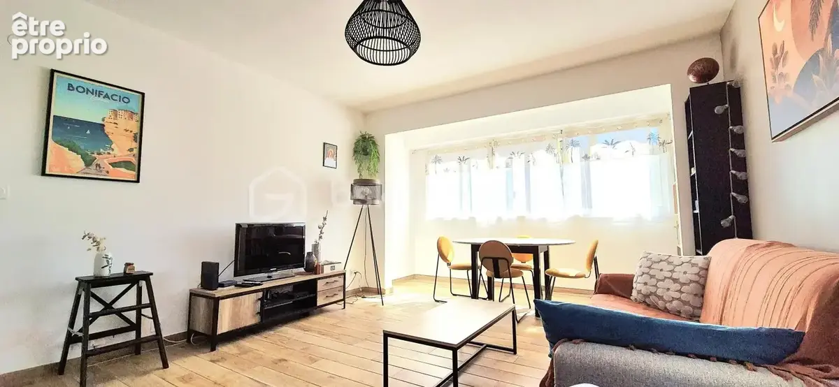 Grand t2 lumineux 53m² avec cave ind--7 min des plages--ascenseur - photo 2