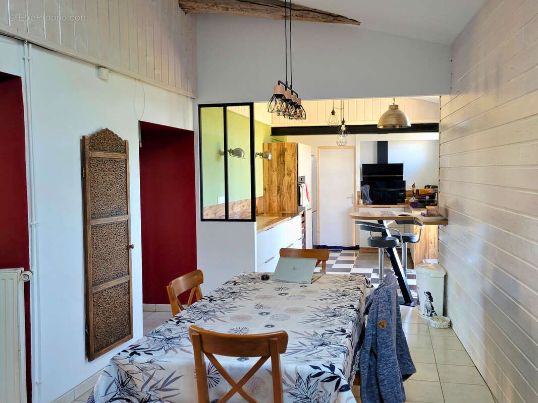 Maison à MESNAC