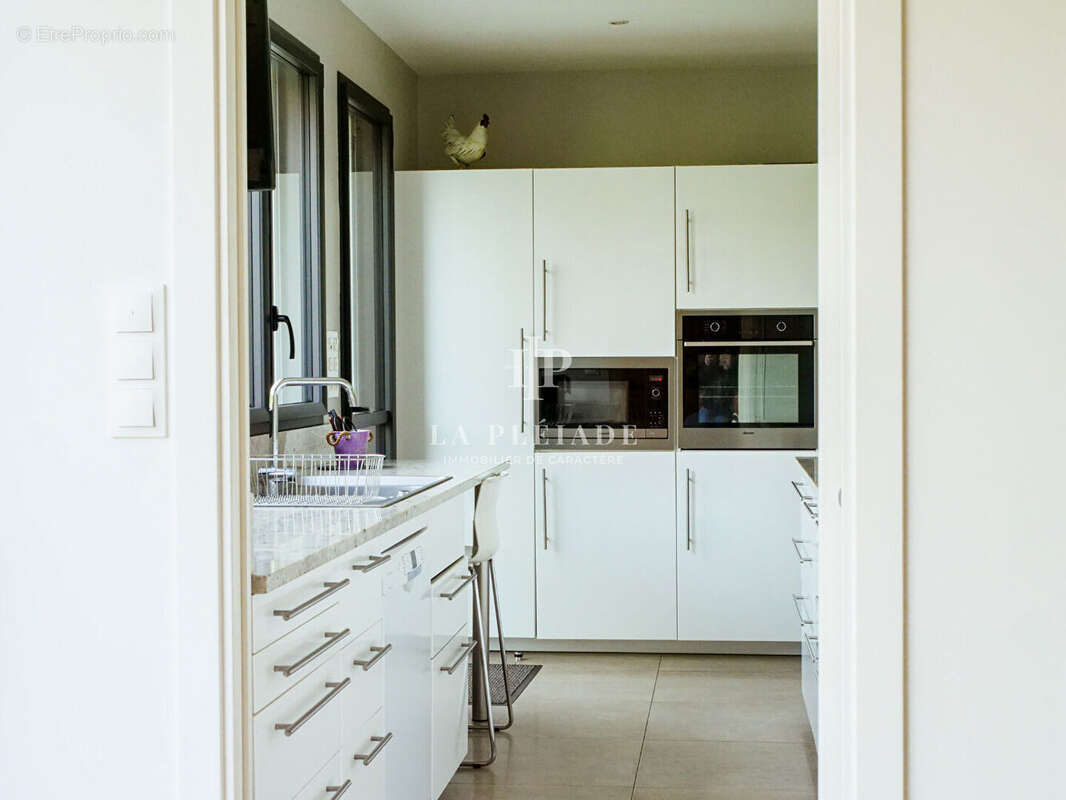 Maison contemporaine avec ascenseur et jardin paysager, Rive Droite Le Mans - photo 4