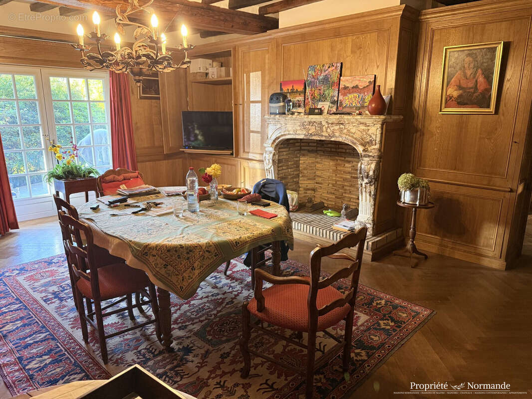 Maison à CORMEILLES