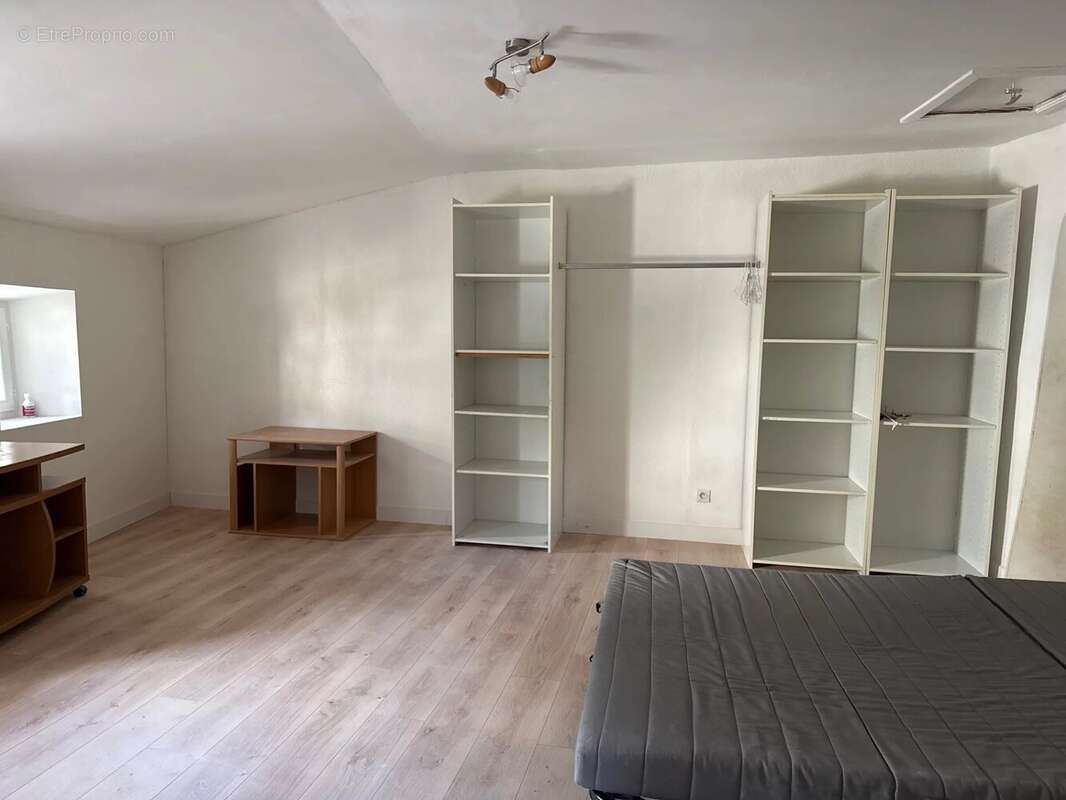 Maison à SAINTE-ANASTASIE-SUR-ISSOLE