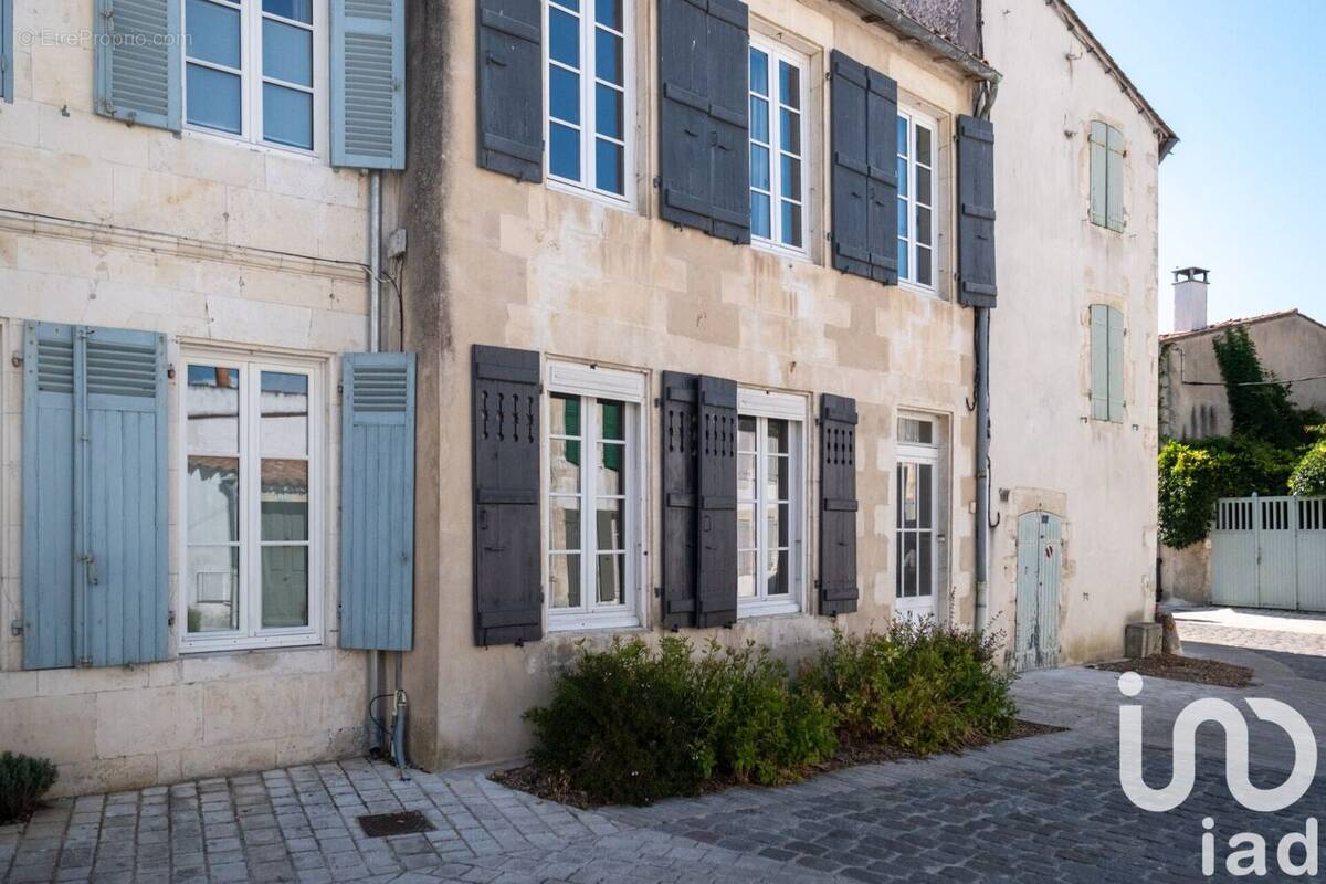 Photo 1 - Maison à SAINT-MARTIN-DE-RE