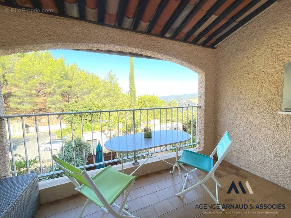 Appartement à SAINT-CYR-SUR-MER