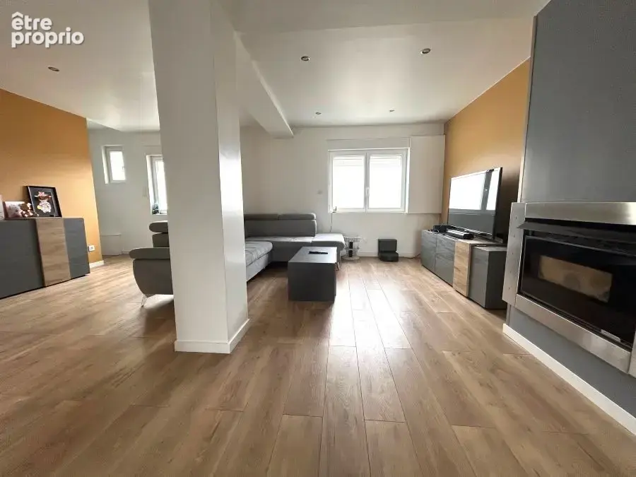 Maison de campagne semi individuelle développant 120m2 et bâtie sur 240m2 de parcelle ! - photo 10