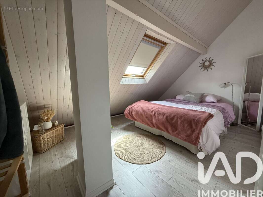 Photo 8 - Maison à MONTIGNY-LES-CORMEILLES