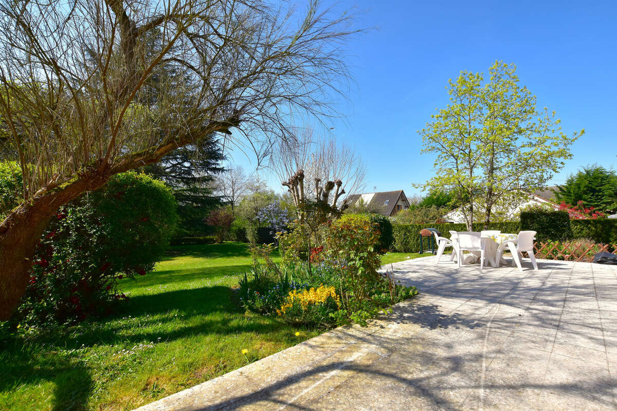 Maison à LEVIS-SAINT-NOM