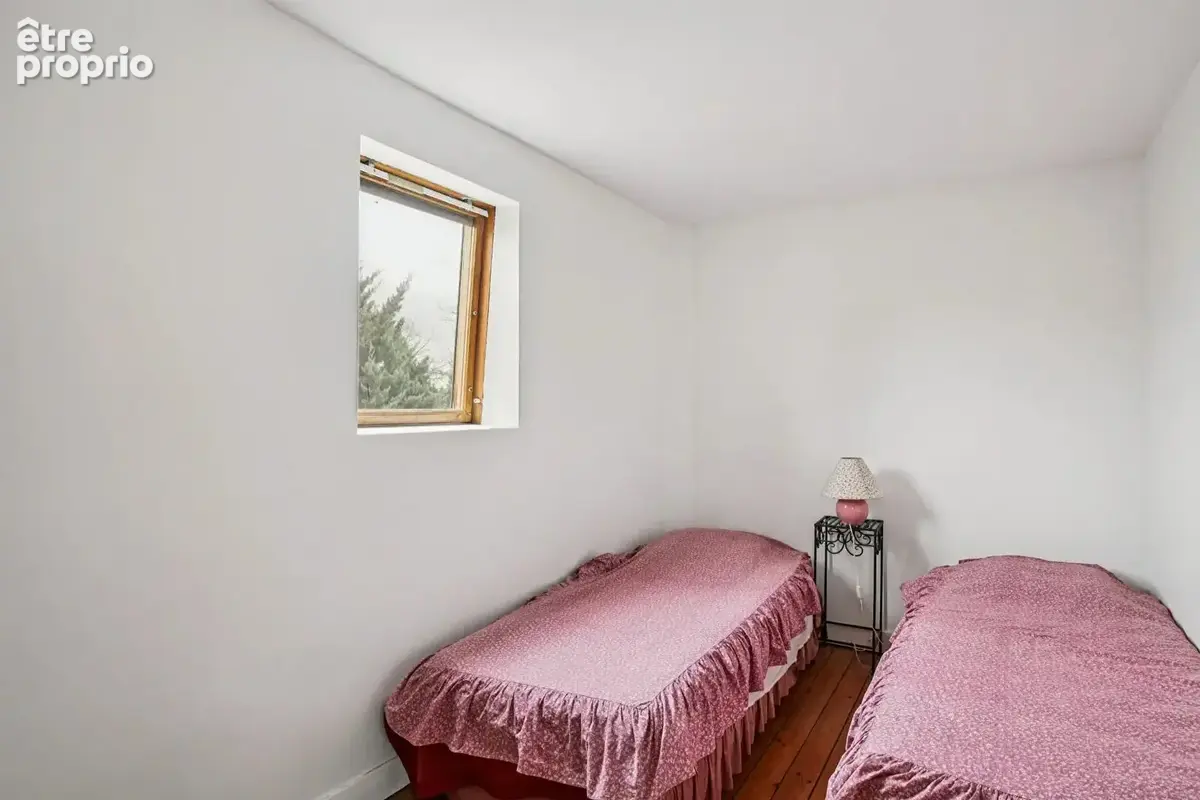 Le vesinet - propriete de 232 m² - salon 66 m²  - 4 chambres - terrain 1474 m²  - dependance amenagee 60 m² -  10 mn rer - photo 15