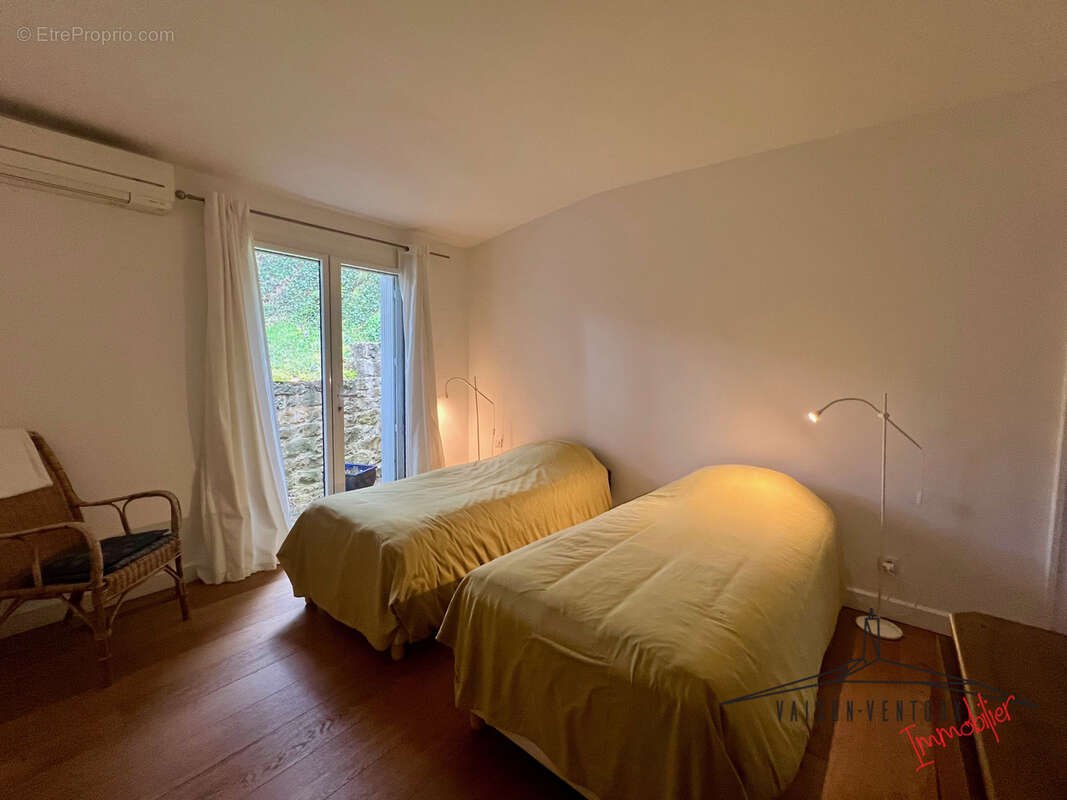 Maison à VAISON-LA-ROMAINE