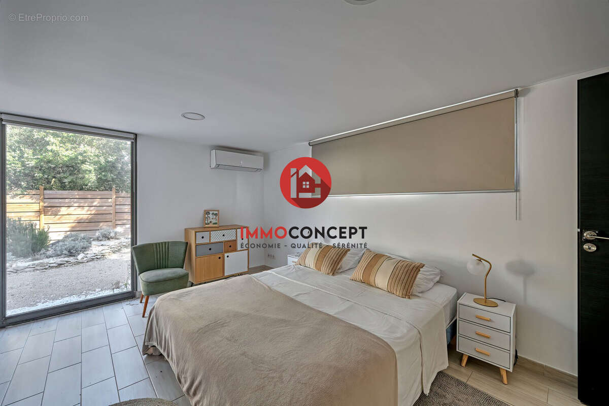 Maison à VILLENEUVE-LES-AVIGNON