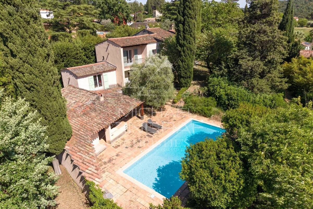 Maison à AURIBEAU-SUR-SIAGNE