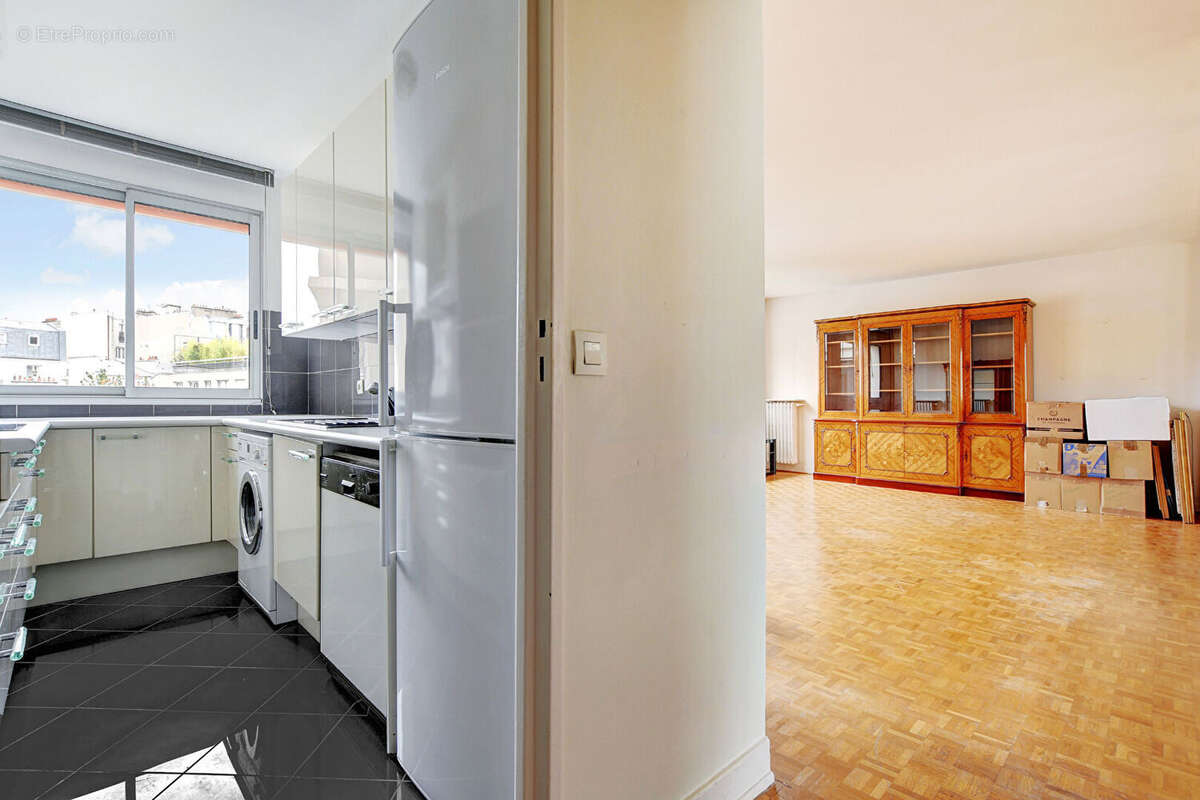 Appartement à PARIS-12E